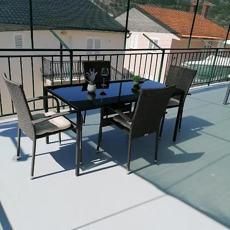 Apartmani Vesa Primosten Exterior photo