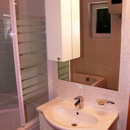 Apartmani Vesa Primosten Exterior photo